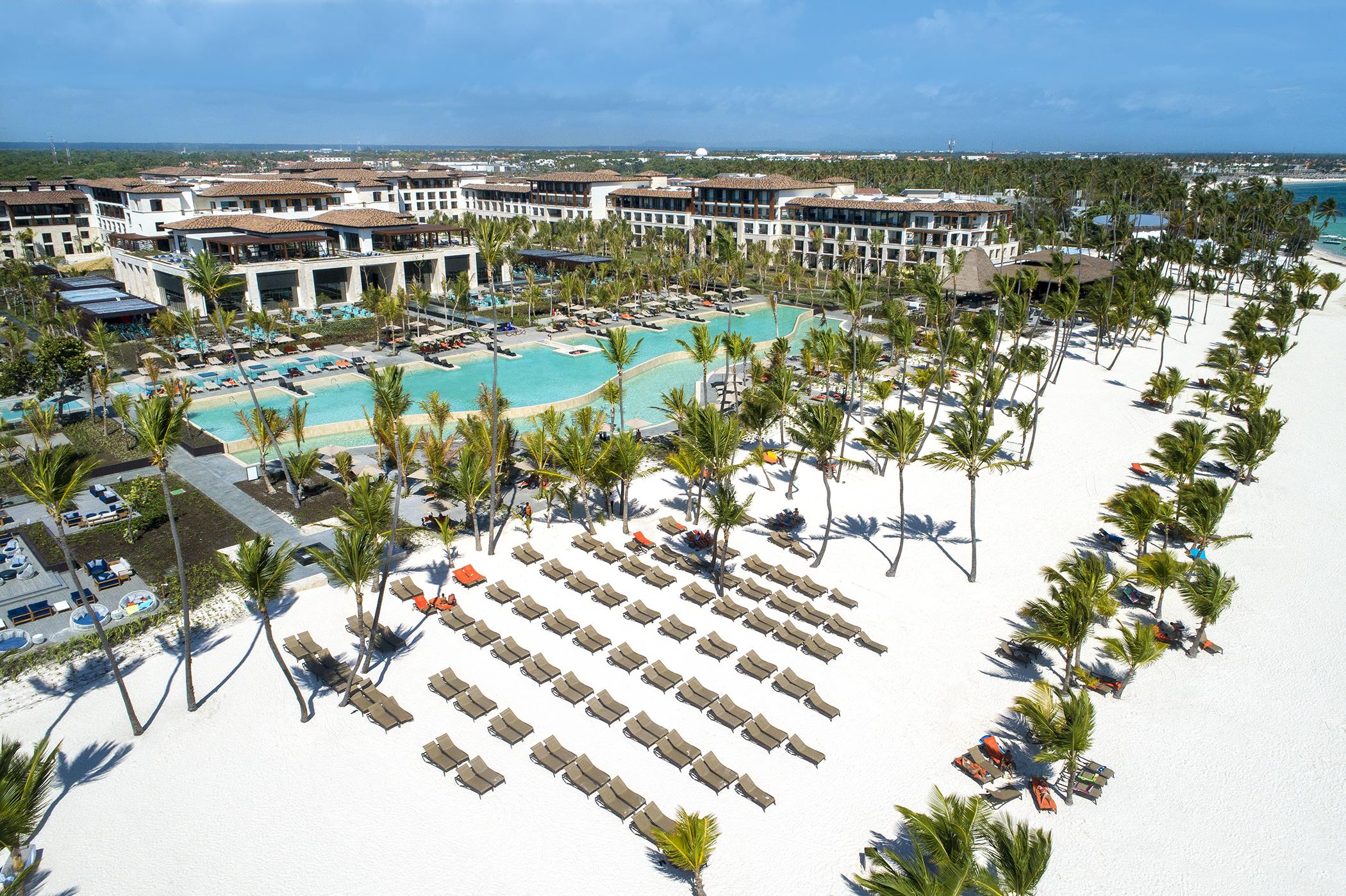 Unique Club At Lopesan Costa Bavaro Hotel Exterior photo