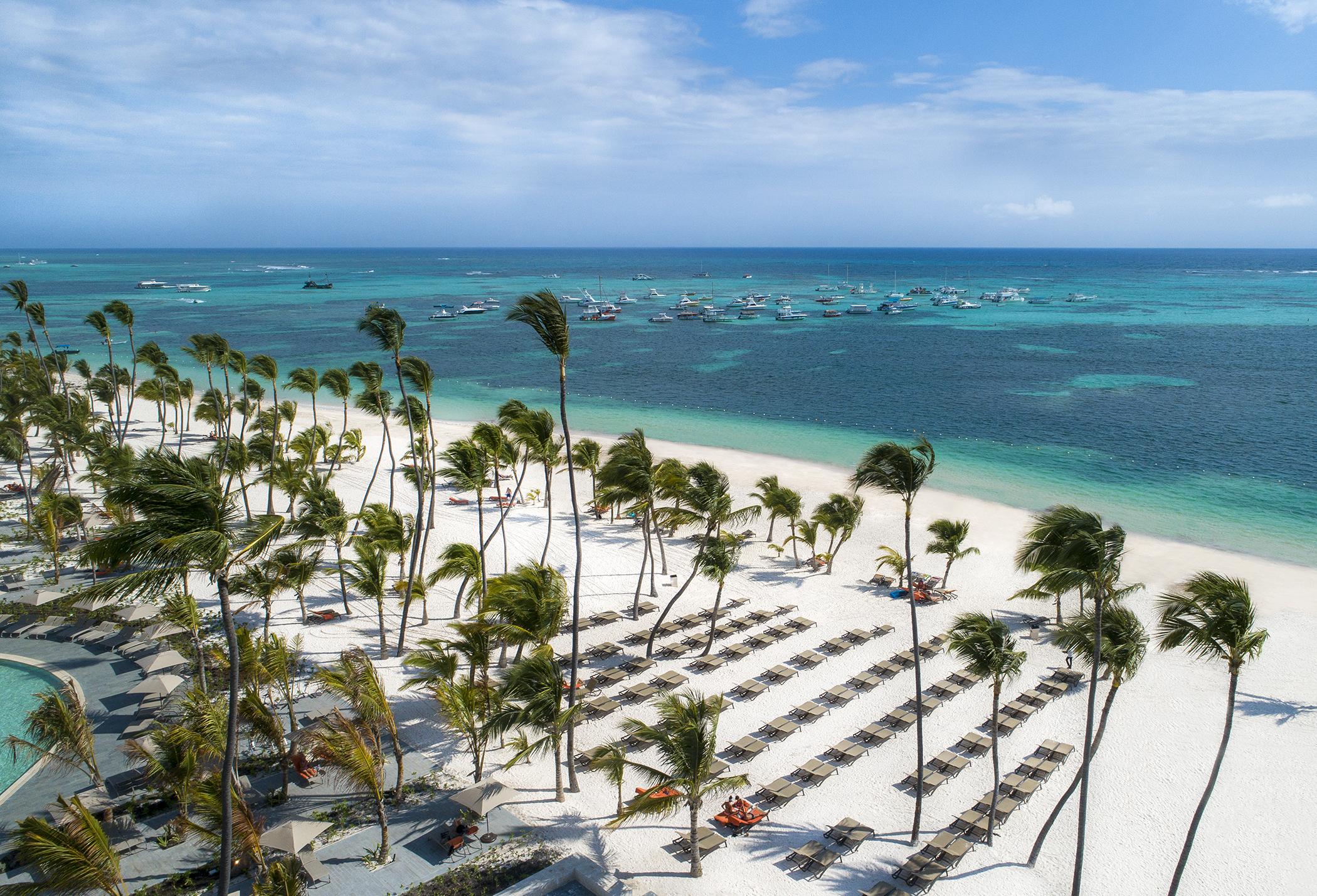 Unique Club At Lopesan Costa Bavaro Hotel Exterior photo