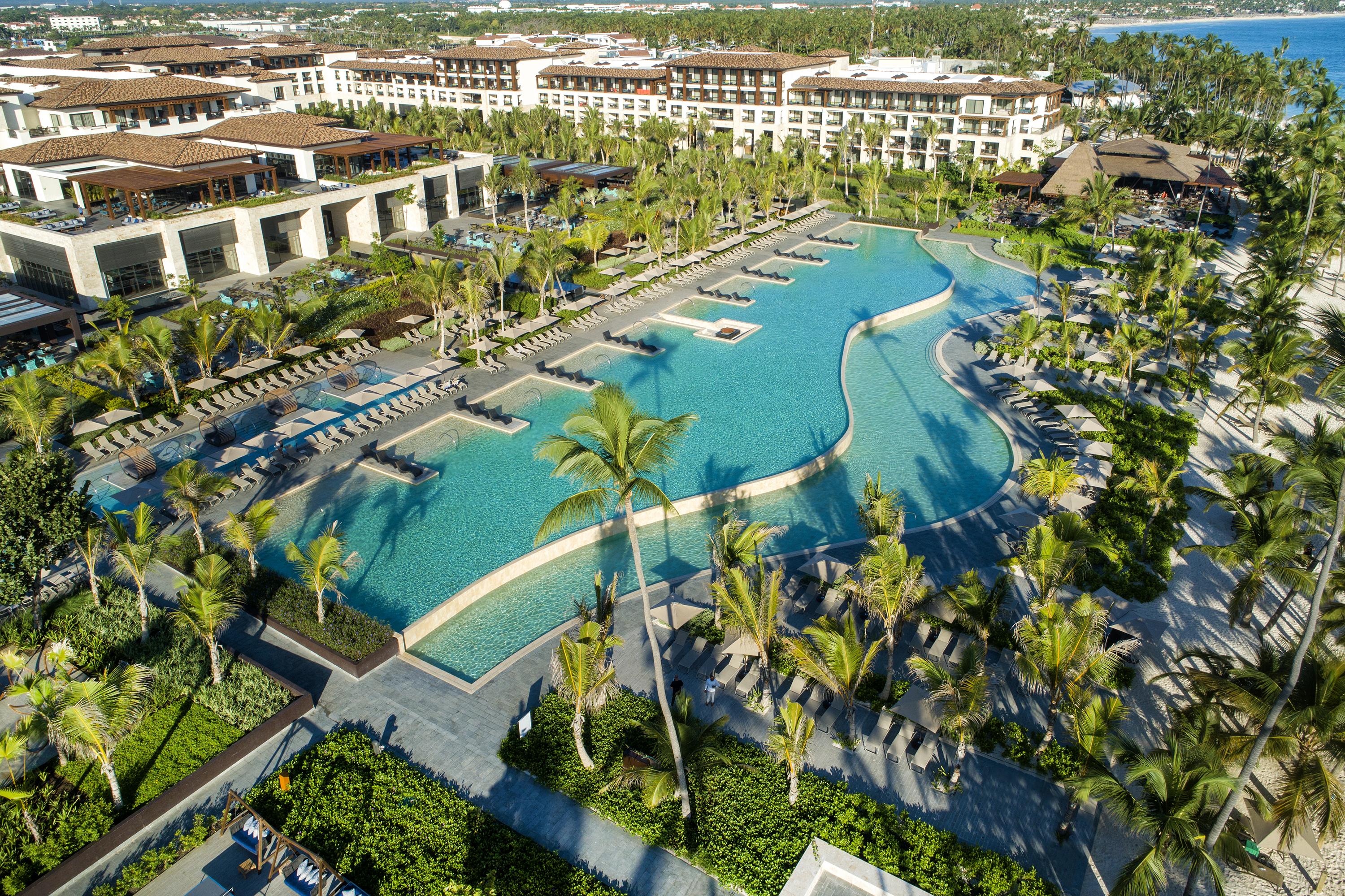 Unique Club At Lopesan Costa Bavaro Hotel Exterior photo