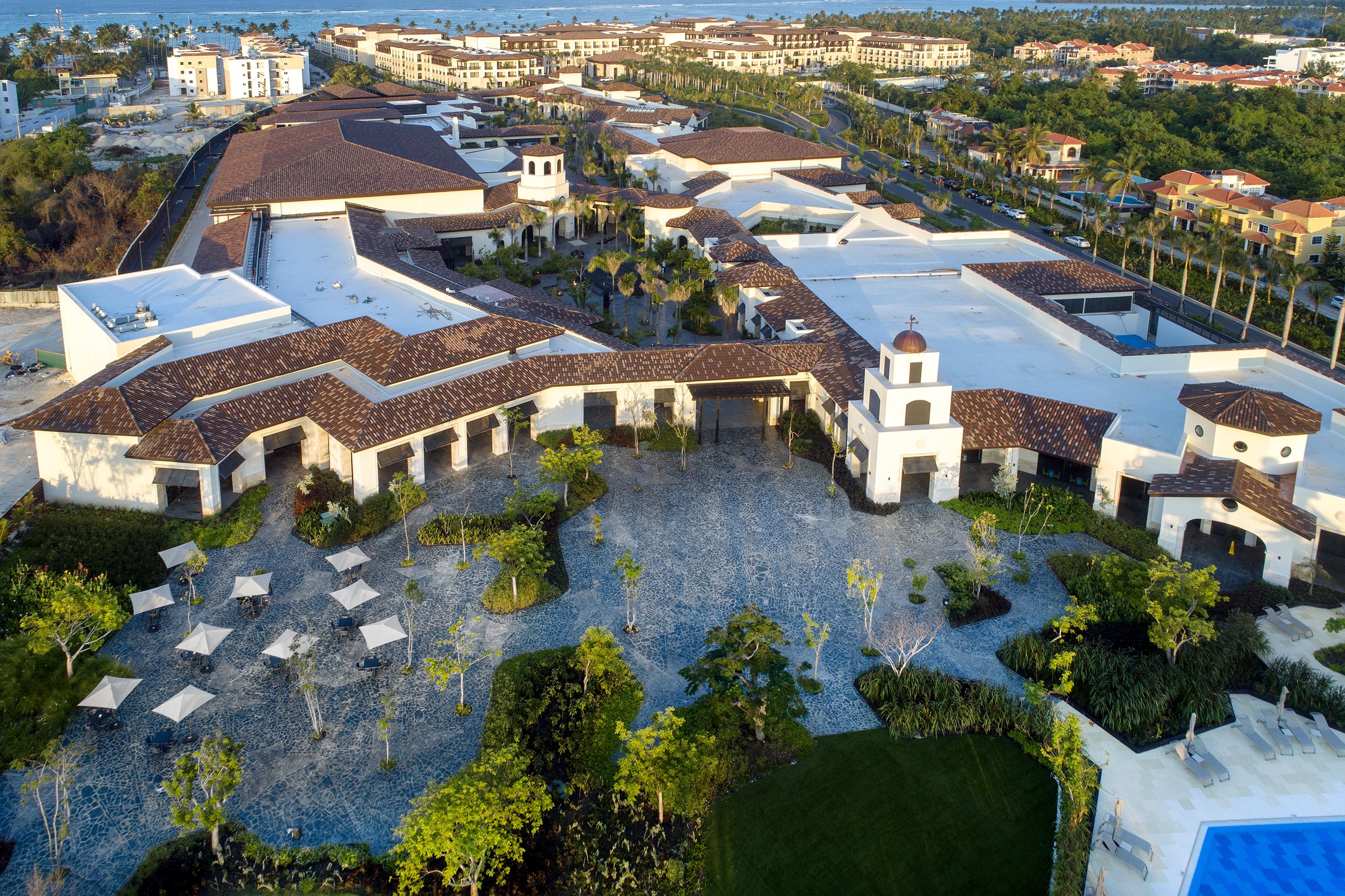 Unique Club At Lopesan Costa Bavaro Hotel Exterior photo